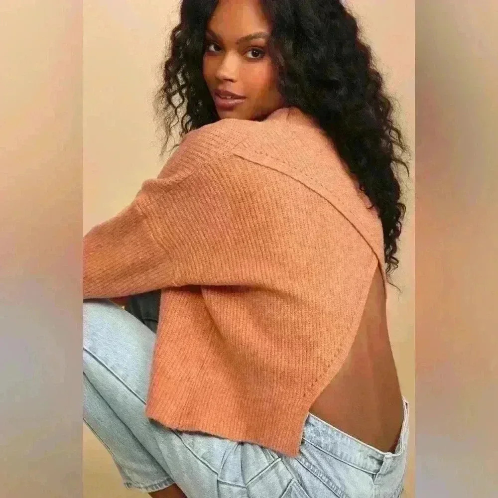 Lulus open back mock neck peach fall casual sweater Sz LG preppy indie soft girl